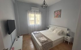 Αktis Apartment 2 Near Airport